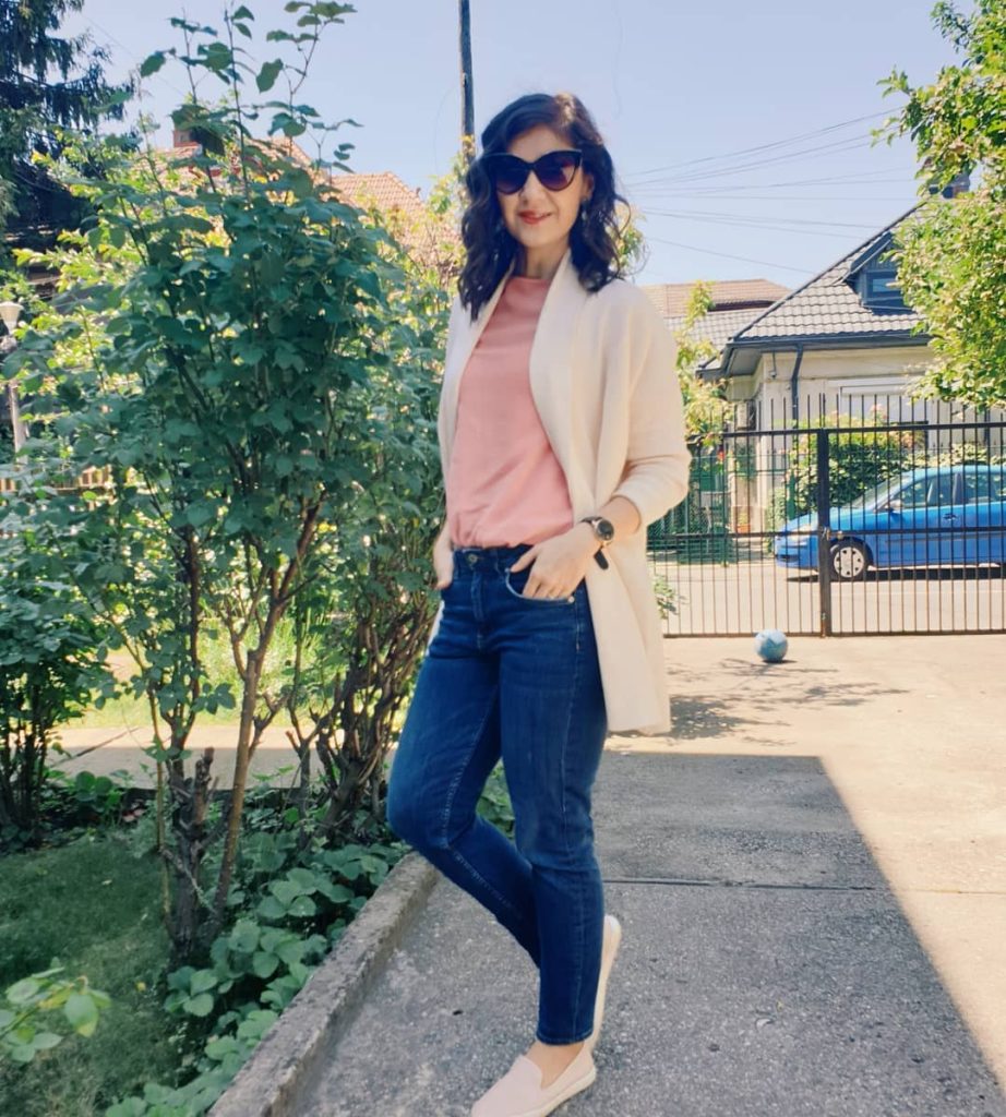 Cardigan and High-Waisted Jeans