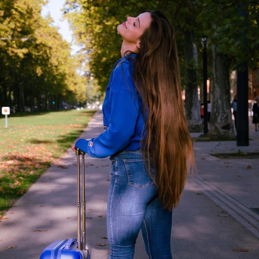 Dark Blue Sweater Outfit 2