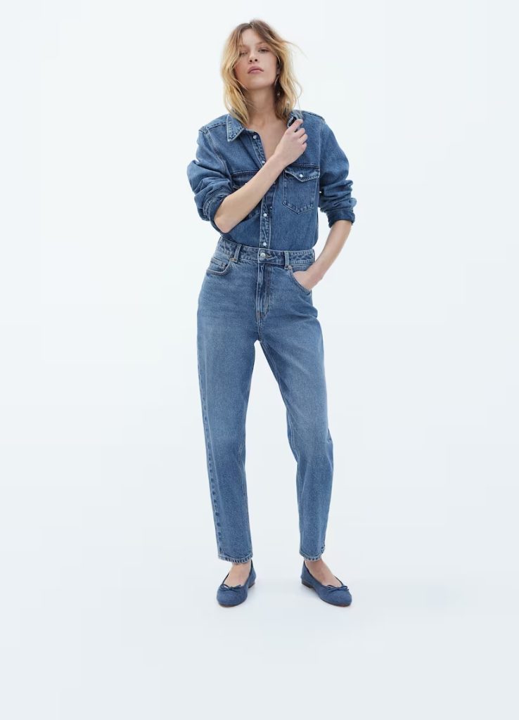 H&M outfits 9 - High Rise Slim Leg Mom Jeans