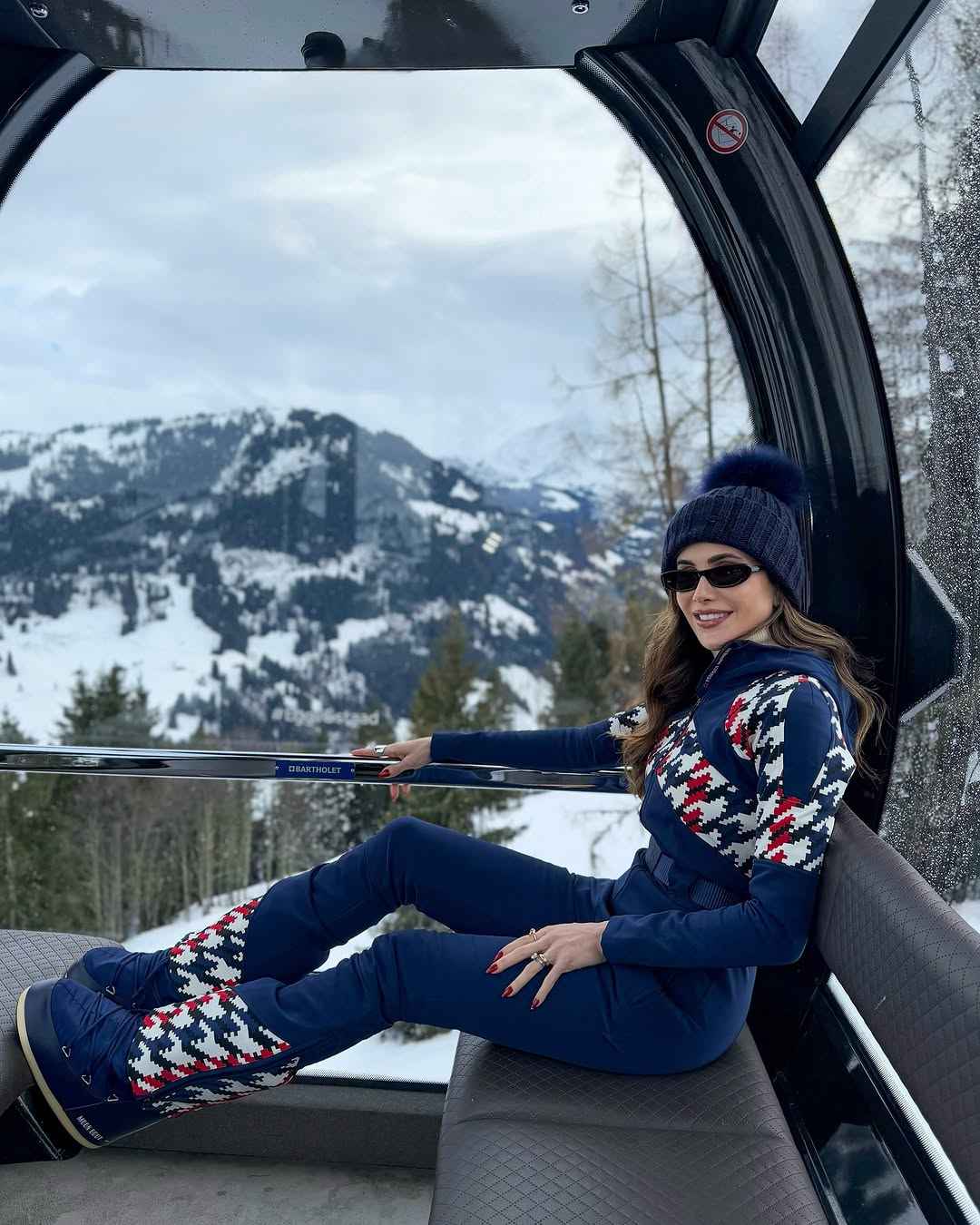 Ski Outfit Idea 19