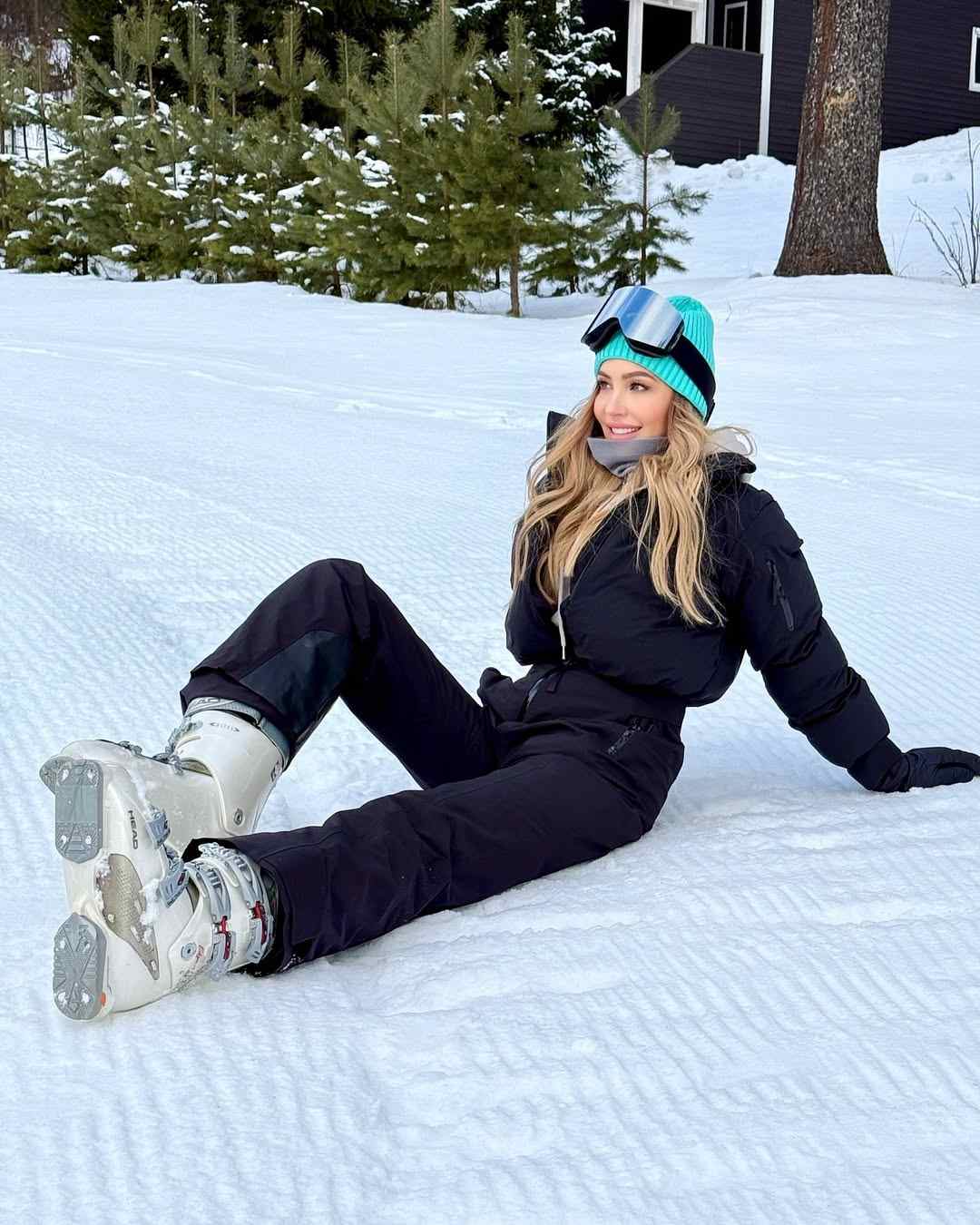 Ski Outfit Idea 21