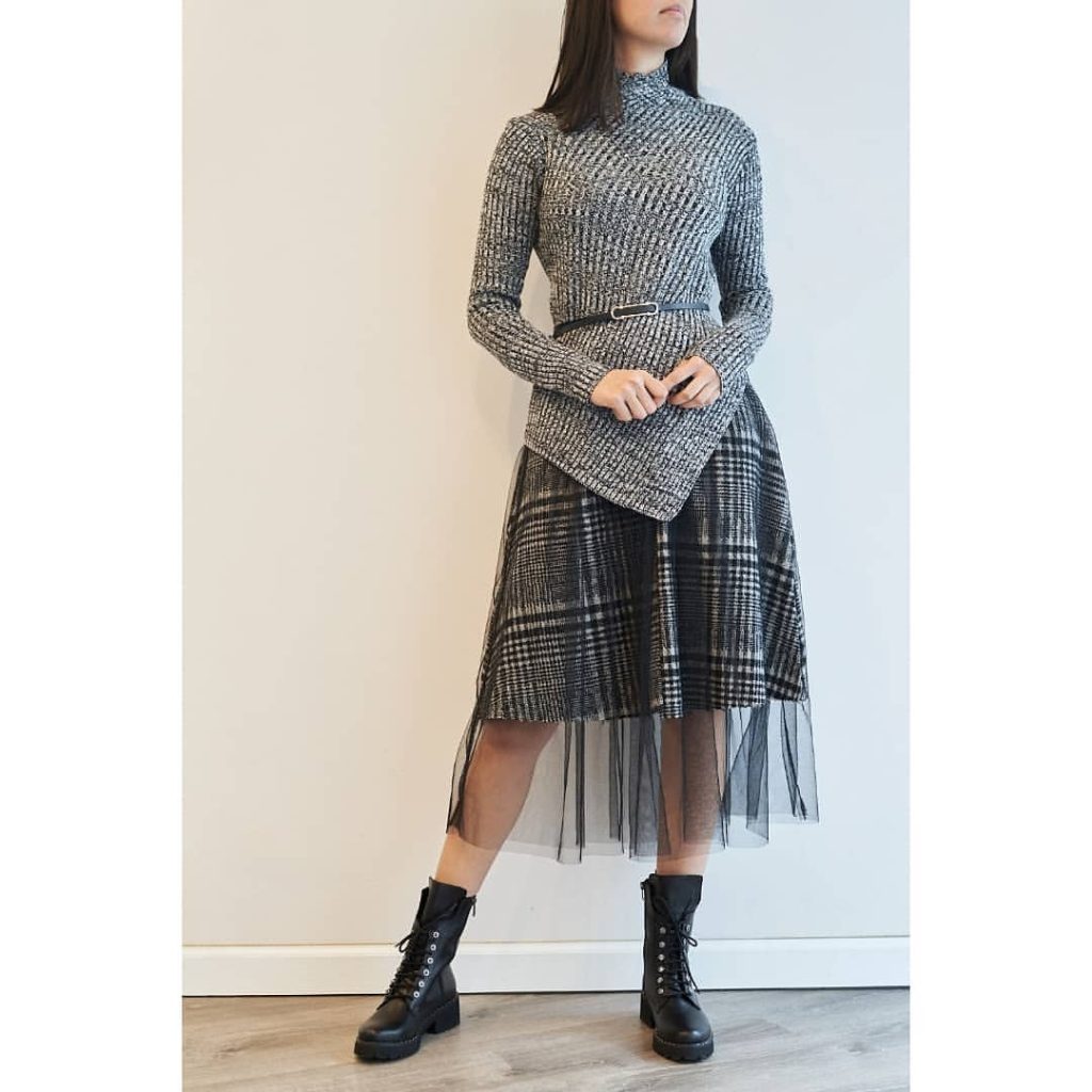 Sweater & Skirt Outfit 5